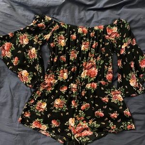 Black flower romper